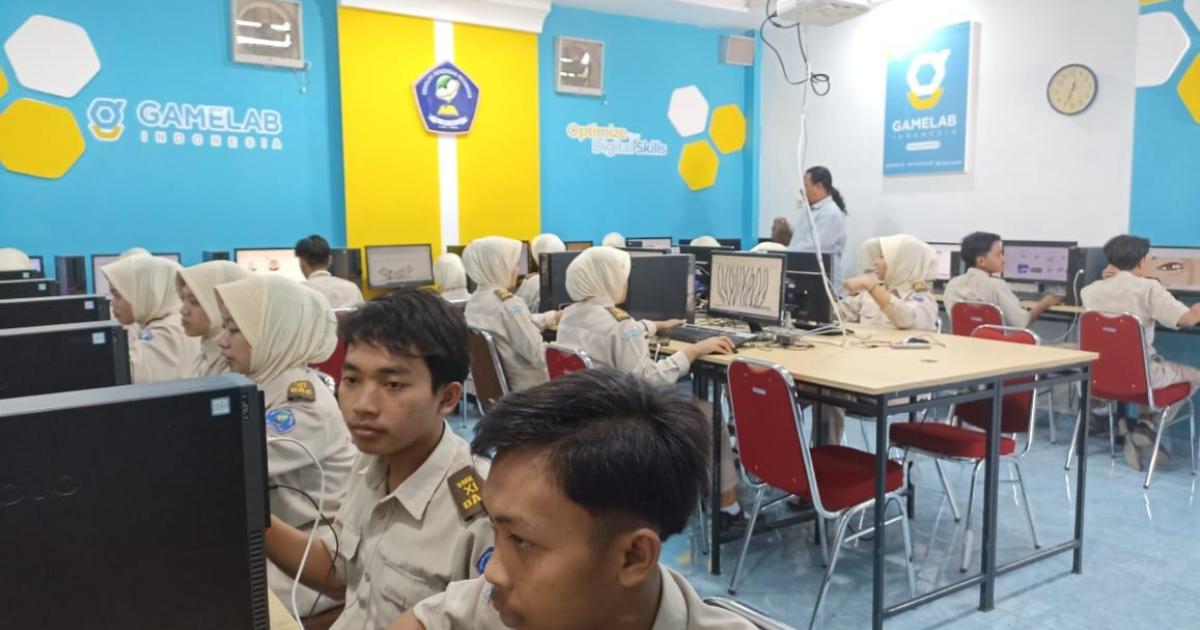  SMK Binaan SMK Darus Sholihin Puger - GAMELAB