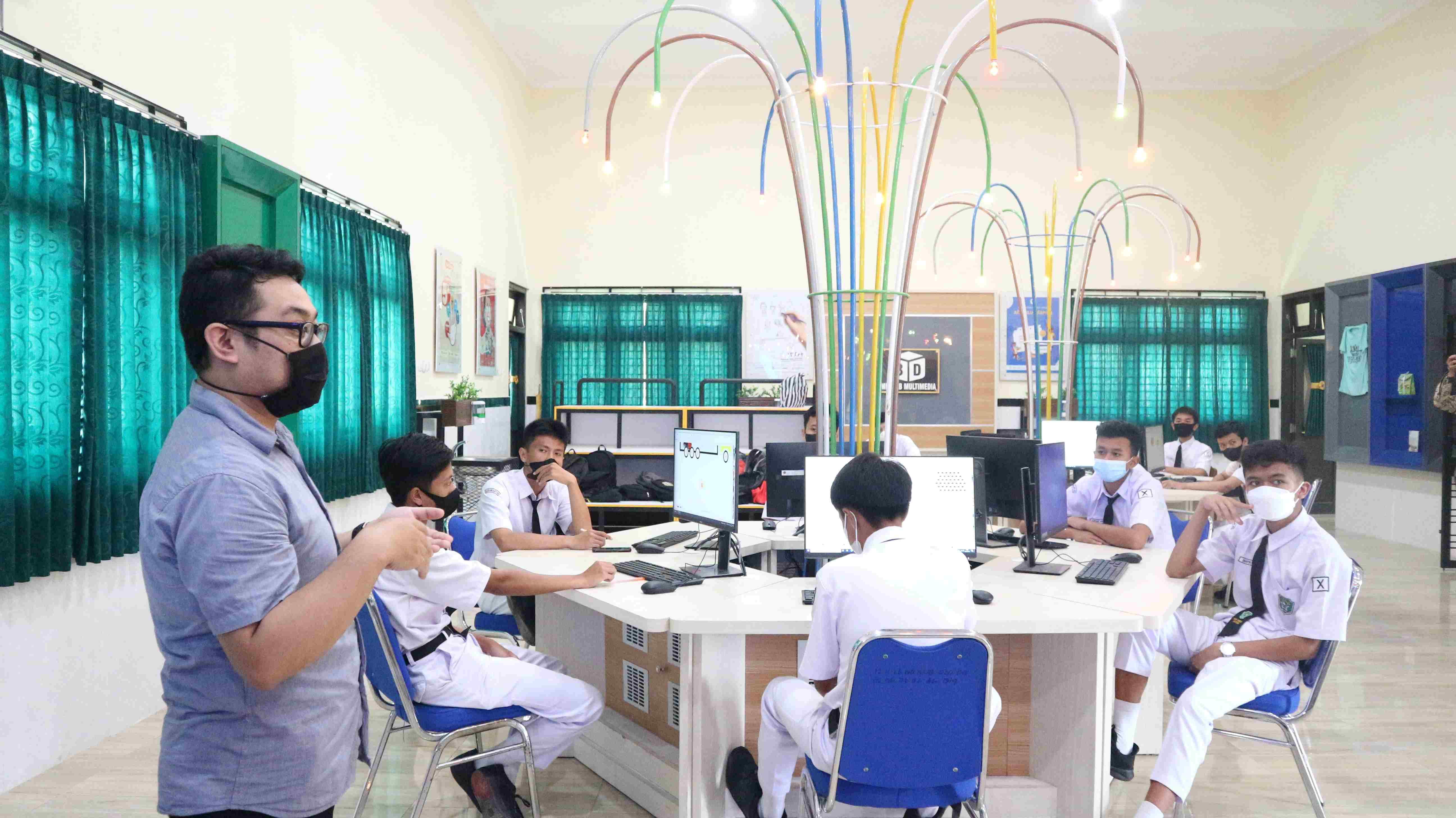 Kegiatan Program SMK Binaan Gamelab di SMKN Matesih