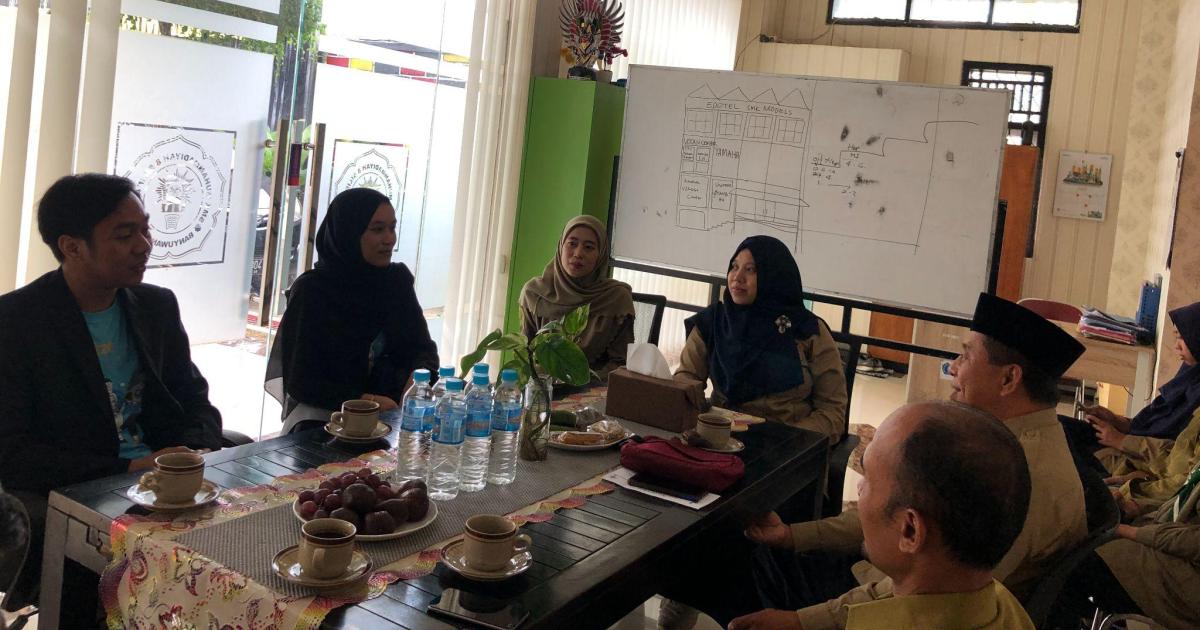 Kerja Sama SMK Binaan SMK Muhammadiyah 8 Siliragung - GAMELAB