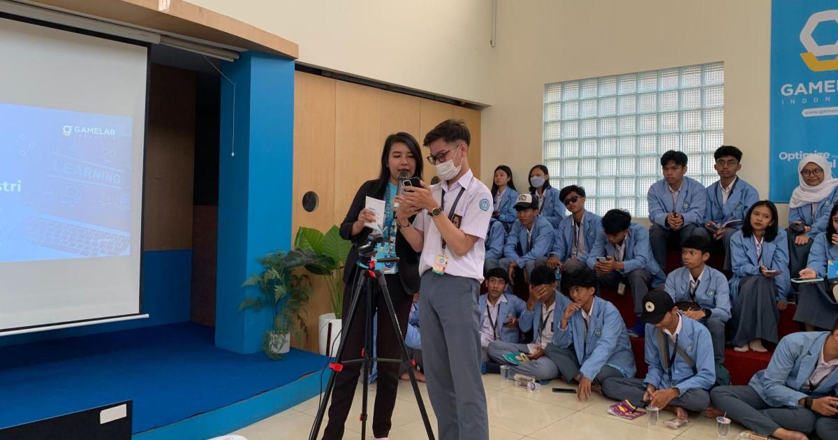 Kunjungan Industri SMK Bina Warga Bandung ke GAMELAB.ID - GAMELAB.ID