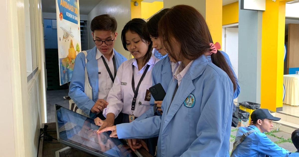 Kunjungan Industri SMK Bina Warga Bandung ke GAMELAB.ID - GAMELAB.ID