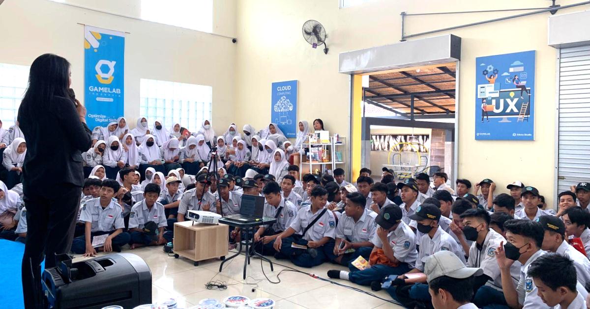 Kunjungan Industri SMK Dharma Bahari Surabaya ke GAMELAB.ID