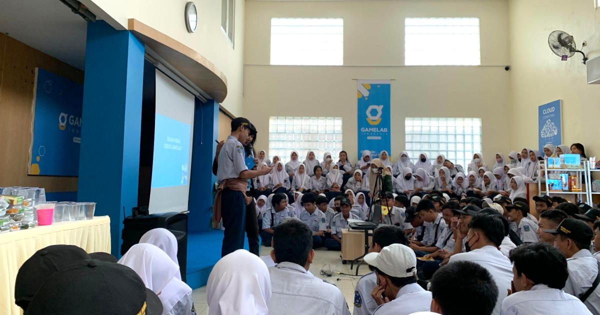 Kunjungan Industri SMK Dharma Bahari Surabaya ke GAMELAB.ID