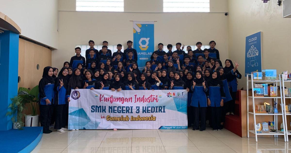 Kunjungan Industri SMK N 3 Kediri ke GAMELAB.ID