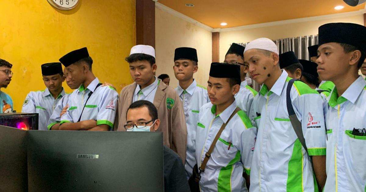 Kunjungan Industri SMK Wicaksana Al-Hikmah Sirampog ke GAMELAB.ID