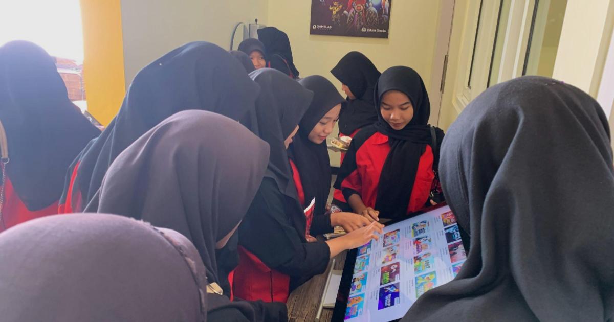 Kunjungan Industri SMK Madani Brebes - GAMELAB.ID