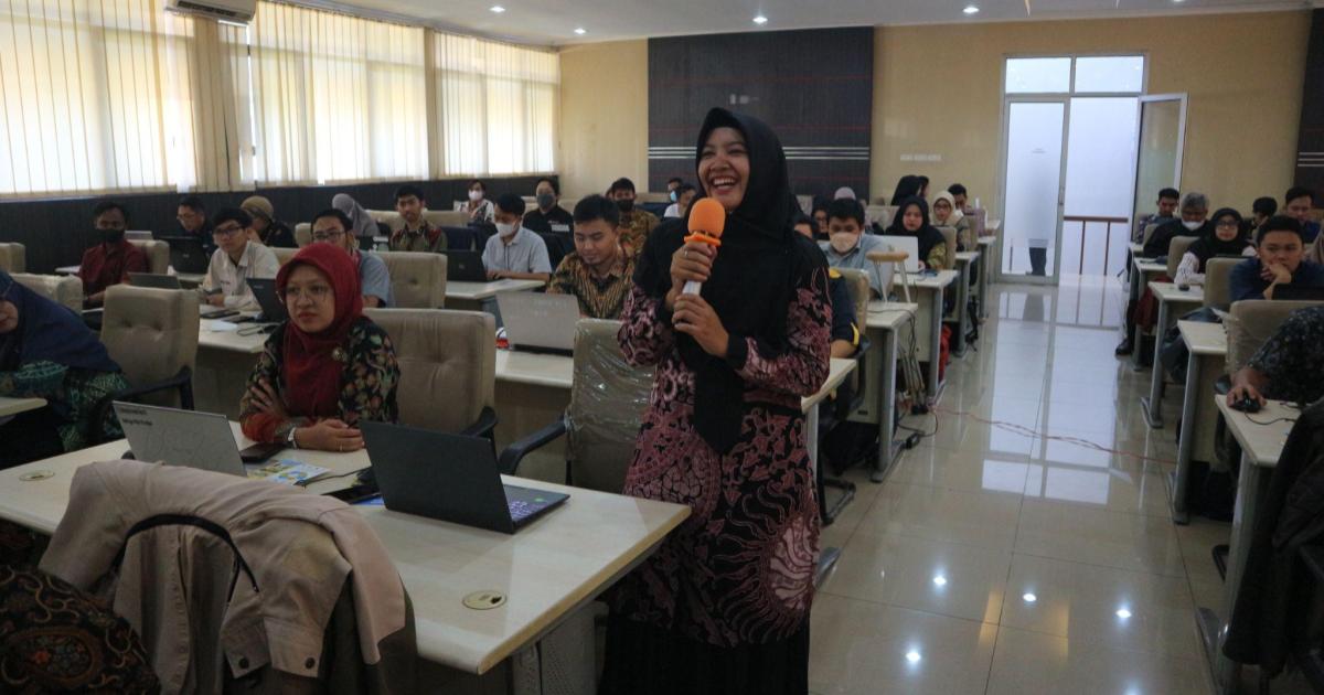 Antusiasme peserta pelatihan yang terdiri dari guru-guru SMK - GAMELAB.ID