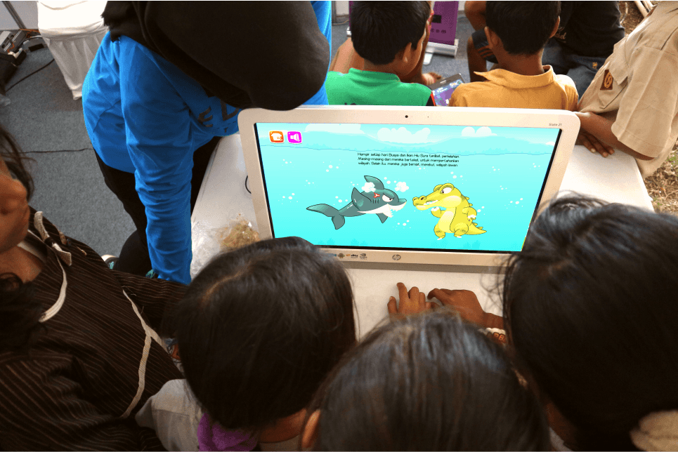 Foto : Antusiasme anak-anak terhadap game asal usul Kota Surabaya