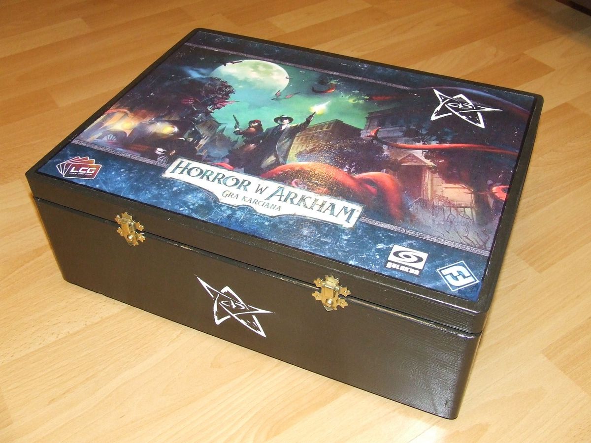 Sumber : Boardgamegeek - Arkham Horror Card Game