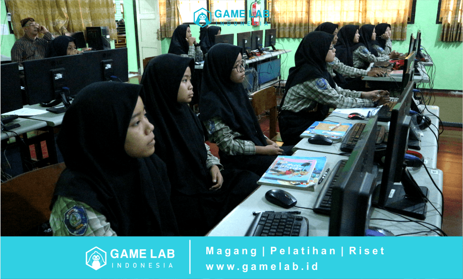 Foto : Siswa saat mencoba typing skill yang ada di platform Game Lab Indonesia