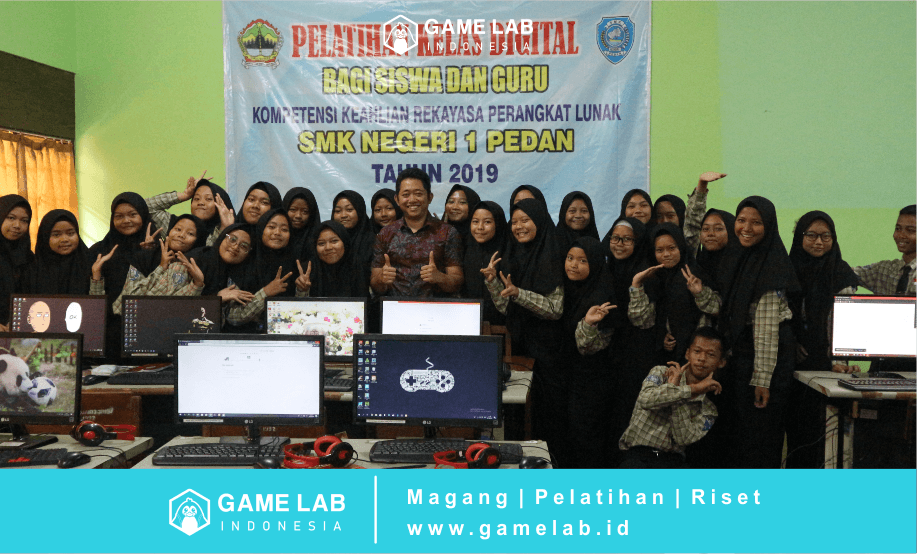 Foto : Dokumentasi saat seminar selesai