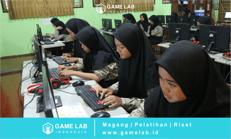 Foto : Siswa saat mencoba typing skill yang ada di platform Game Lab Indonesia