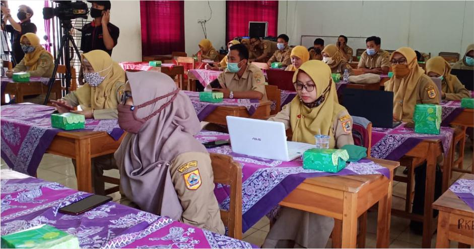 Foto : Perwakilan Bpak Ibu Guru SMK Negeri Matesih