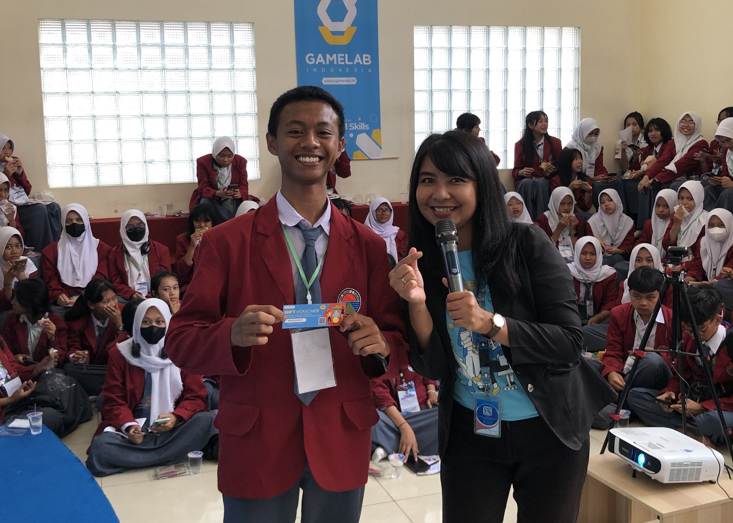 Dok. Tim Gamelab - Siswa SMKN 2 Cimahi Mendapat Hadiah Voucher Berkat Aktif Diskusi