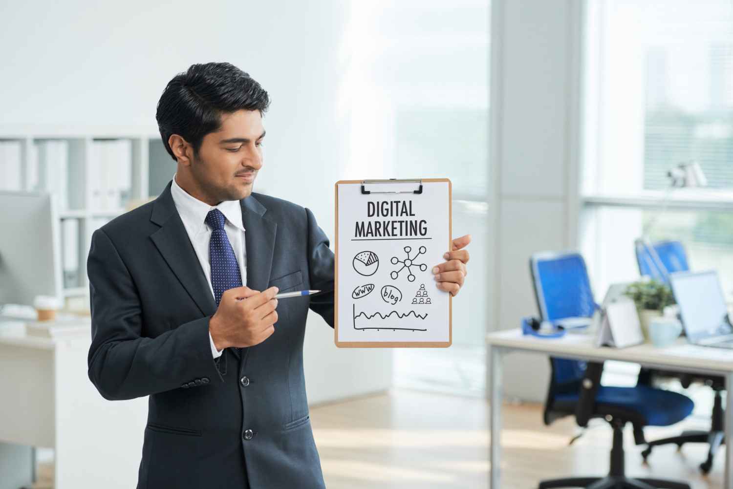 Sumber: Freepik - Strategi Mengingkatkan Digital Marketing bagi Pemula