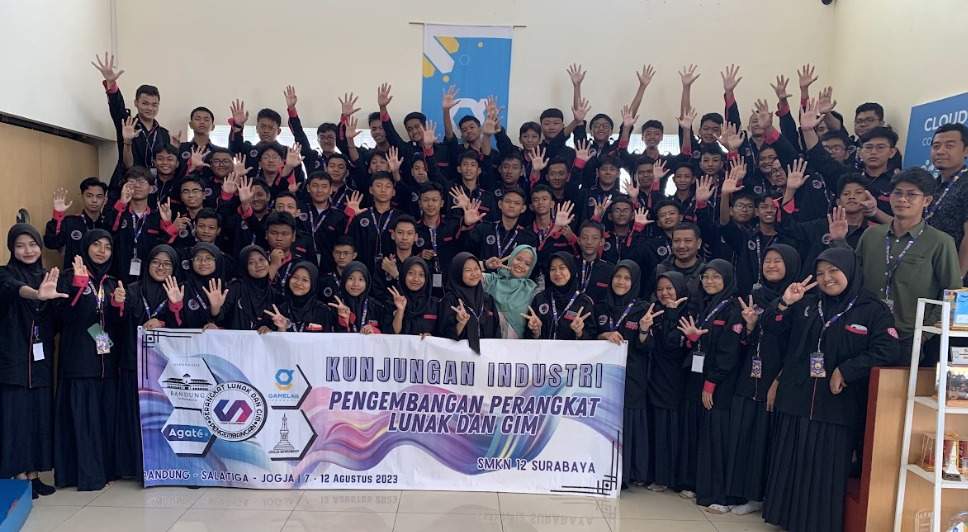 Dok. Tim Gamelab - SMKN 12 Kunjungan Industri ke Gamelab