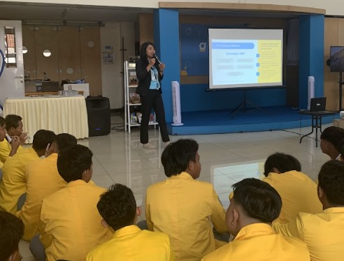 Dok. Tim Gamelab: SMK Dinamika Arjawinangun Seminar Industri - Gamelab.id