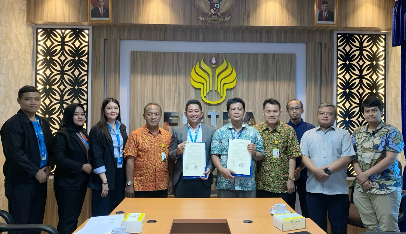 Dok. Tim Gamelab - Kedua Belah Pihak Selesai Menandatangani Kesepakatan Kerjasama