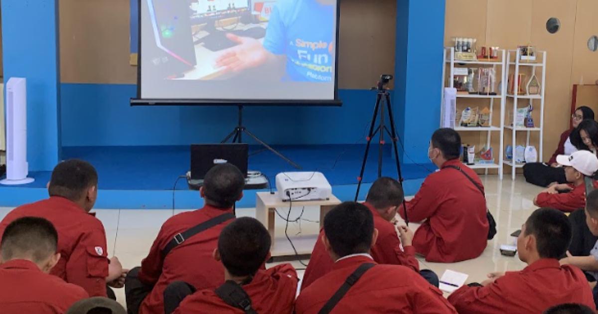 Dok. Tim Gamelab: Diskusi dengan Trainer Expert Industri - Gamelab.id
