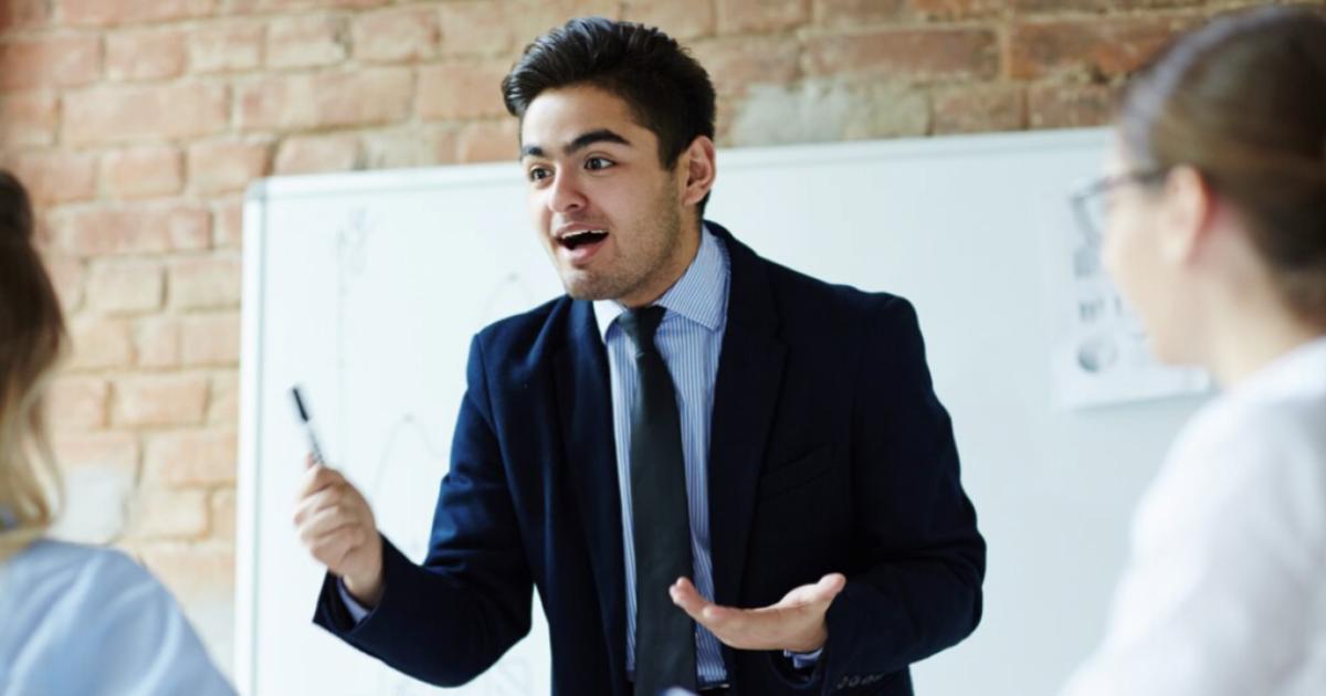 Sumber Freepik: Public Speaking - Gamelab.ID