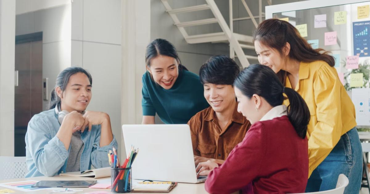 Sumber Freepik: Keuntungan Mengikuti Magang - Gamelab.ID