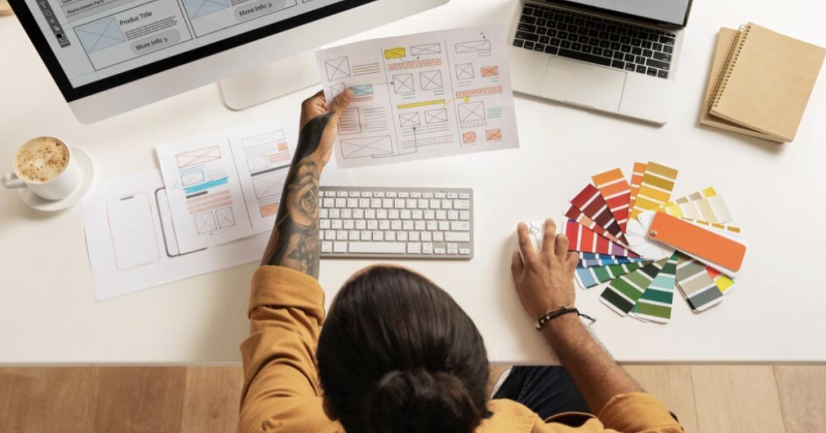 Sumber Freepik: Perbedaan antara Web Designer dan Web Developer - Gamelab.ID