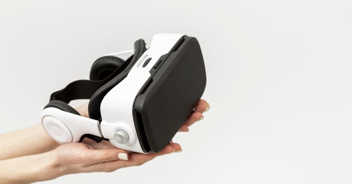 Sumber Freepik: Augmented Reality - Gamelab.ID