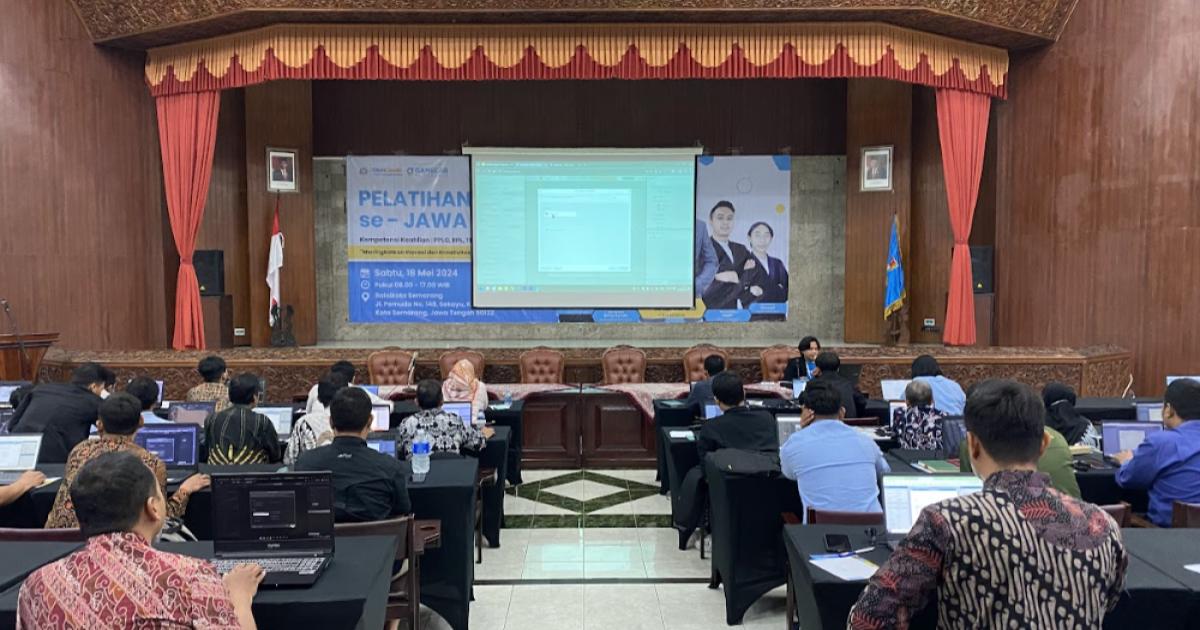 Dok. Tim GAMELAB: Penjelasan Materi oleh Expert Trainer - Gamelab.ID