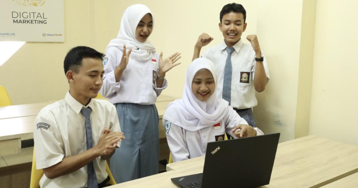 Mata Pelajaran Jurusan Otomatisasi dan Tata Kelola Perkantoran (OTKP) - Gamelab.ID