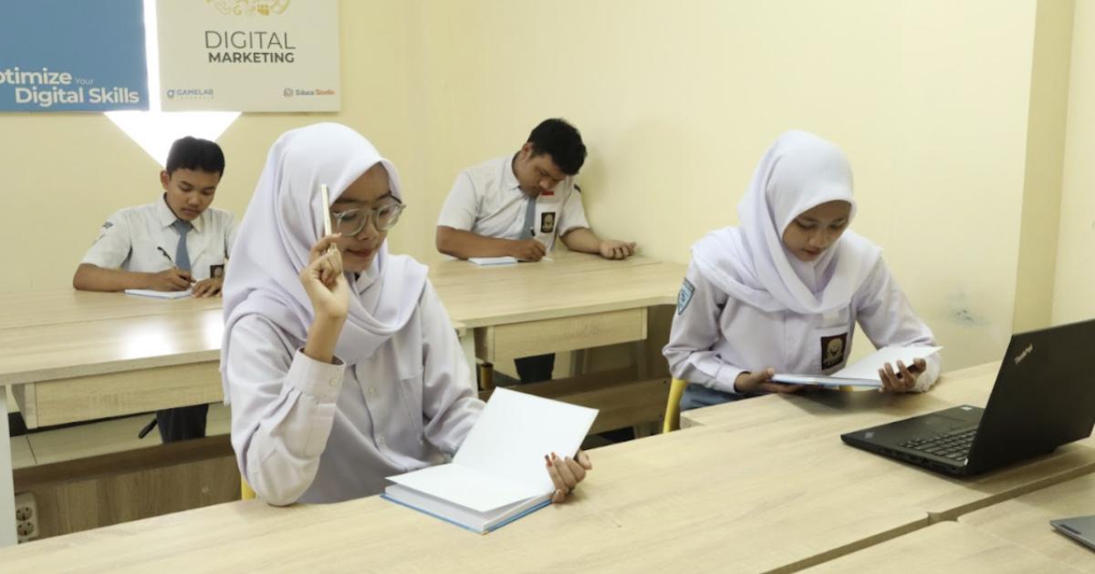 Ciri-Ciri Siswa SMK yang Hebat dan Siap Kerja - Gamelab.ID