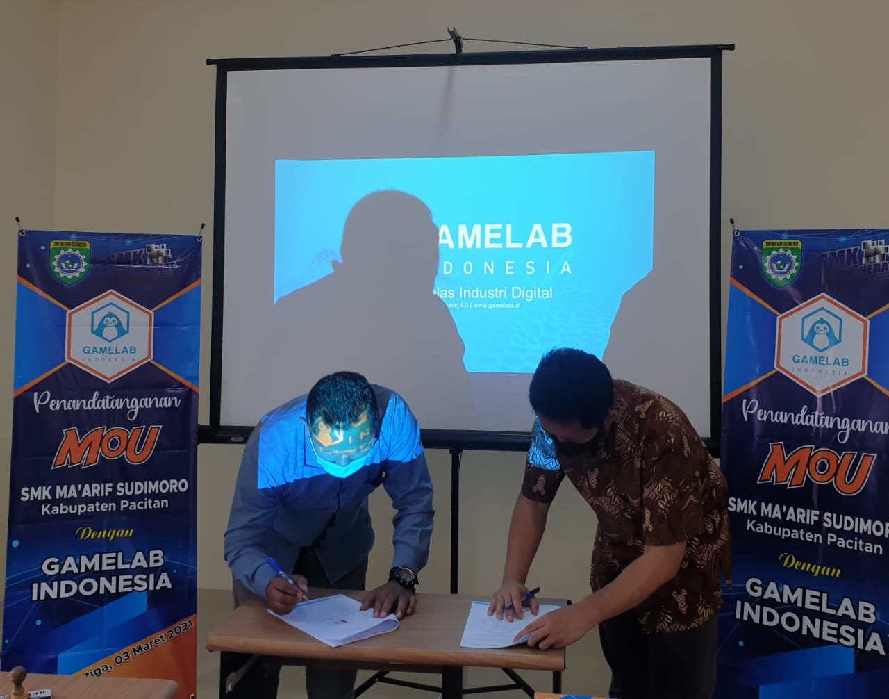 Pendandatanganan MoU - Gamelab dan SMK Maarif Sudimoro