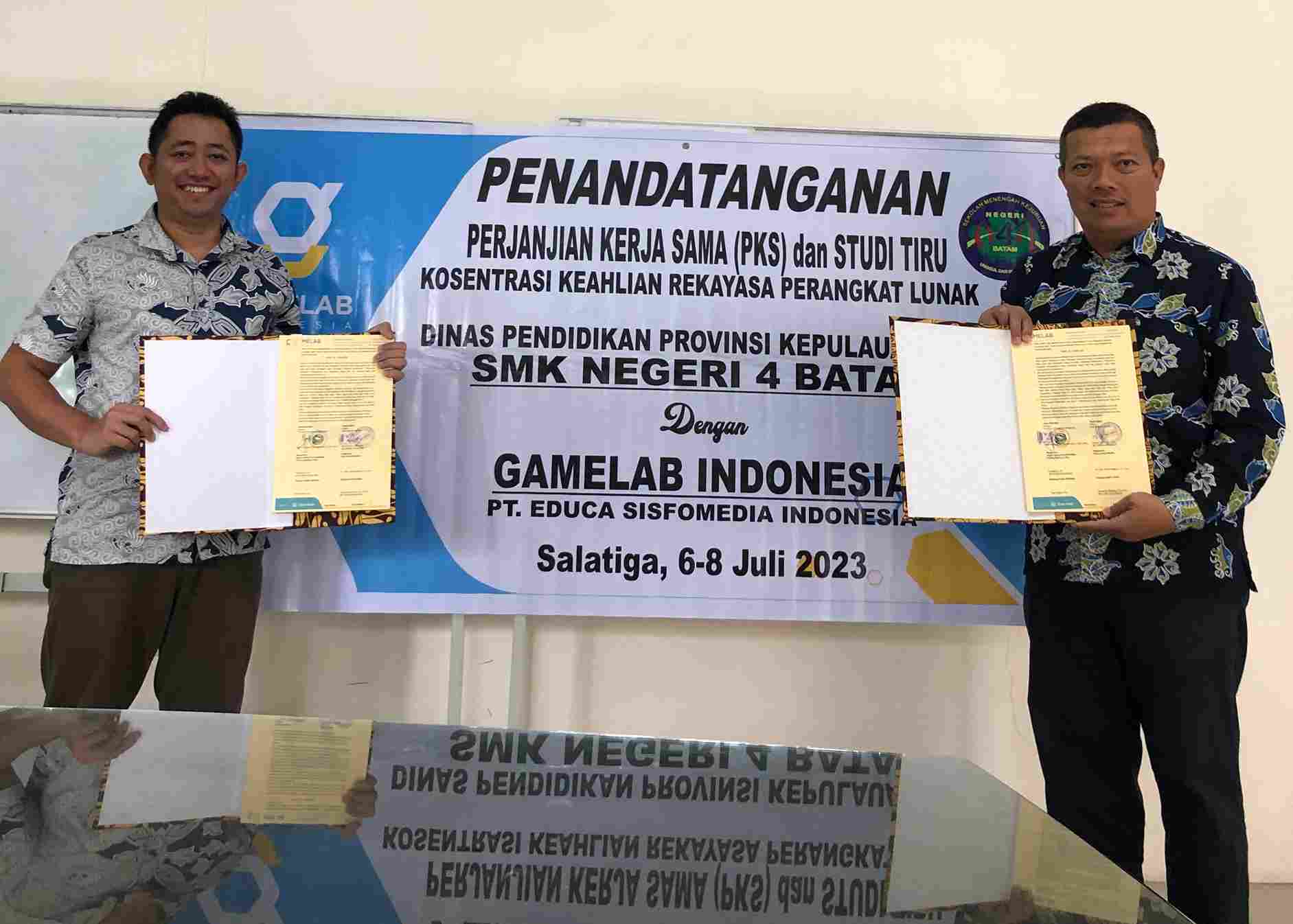 Penandatanganan Kerja Sama SMK Binaan SMKN 4 Batam- GAMELAB.ID