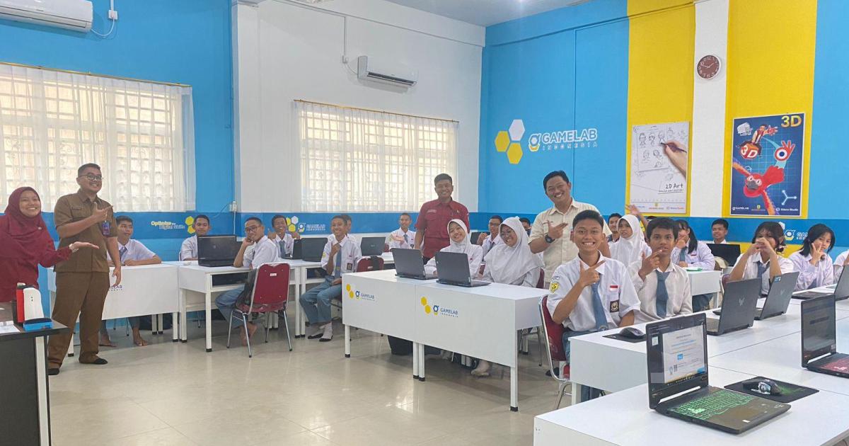 SMK Binaan SMKN 7 Batam - GAMELAB