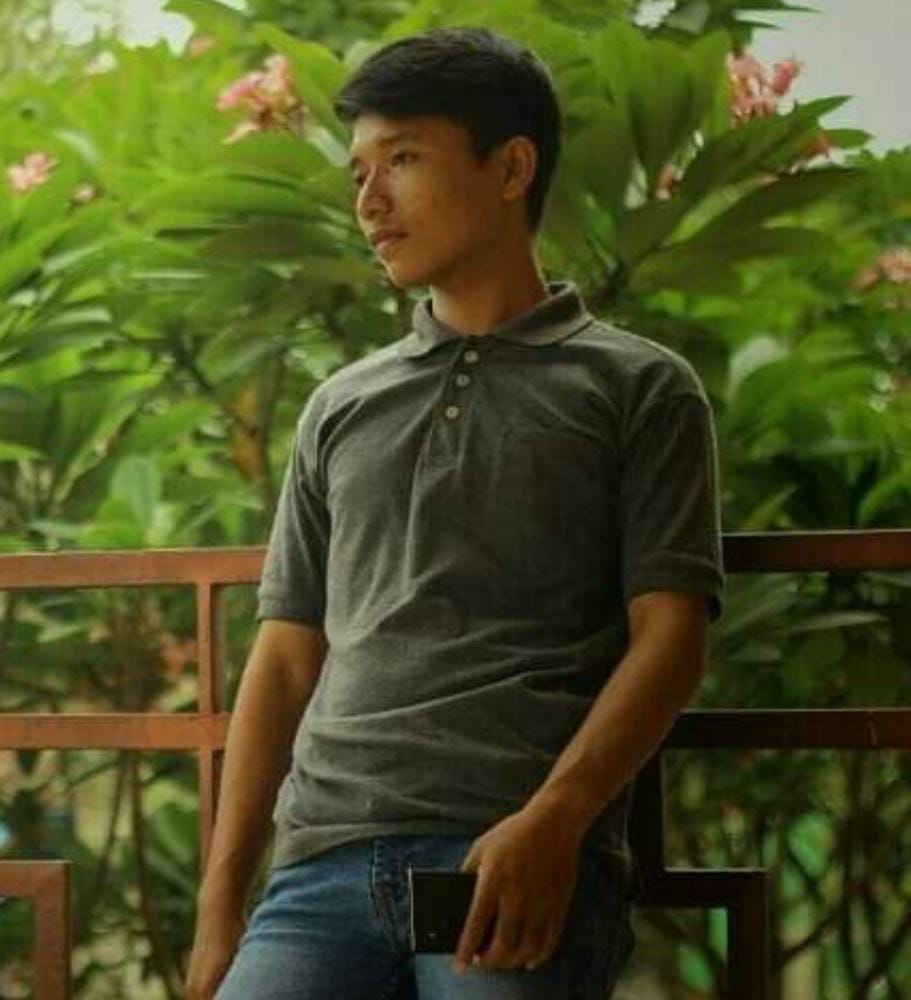 Pak Krisna Guru Multimedia SMK Negeri Matesih